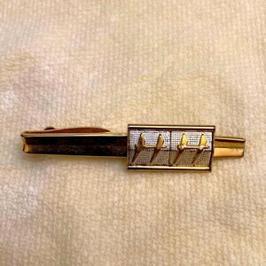 Hickok vintage tie clip 